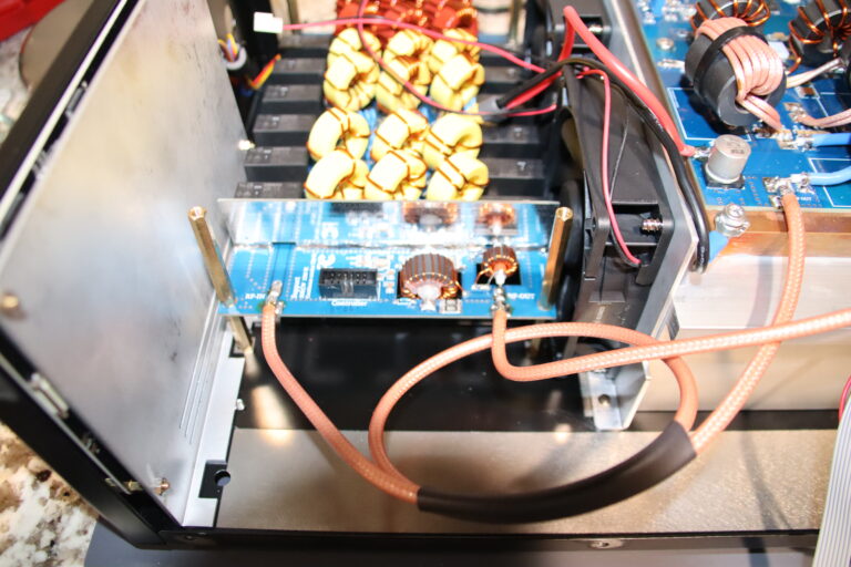 Izquierda Cable del Power Unit y el la derecha para la antenna